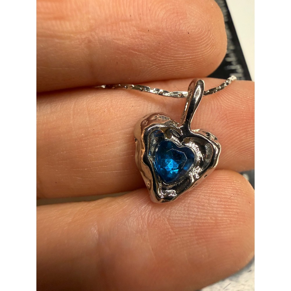 Silver Tone Molten Heart Pendant Necklace Blue Faceted Stone Heart Charm